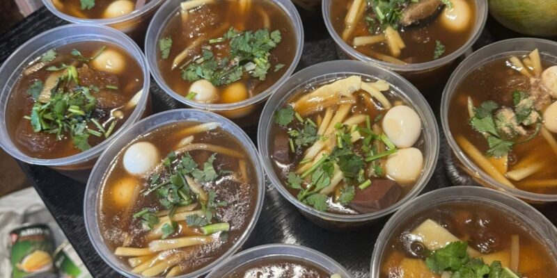 Baan Pee Pee by Por Kar Saap