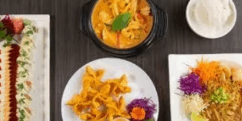 Ruk Sushi & Thai (Milwaukee Ave)