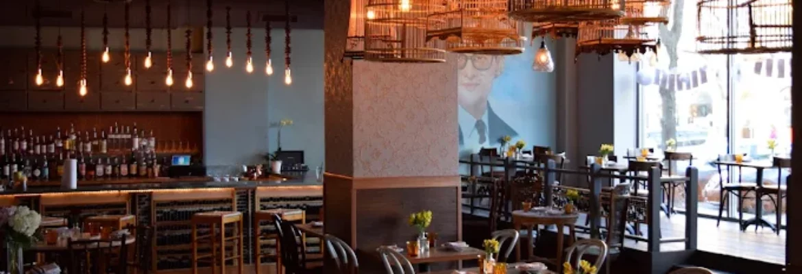 NaKorn Urban Thai (Evanston)