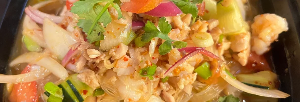 Vic's Thai Food To Go