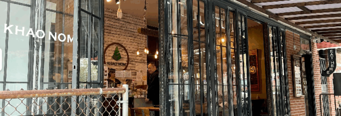 Khao Nom – ร้านข้าวหนม