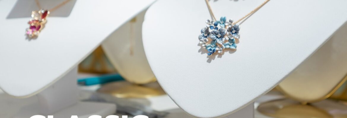 CLASSIC ACCESSORIES